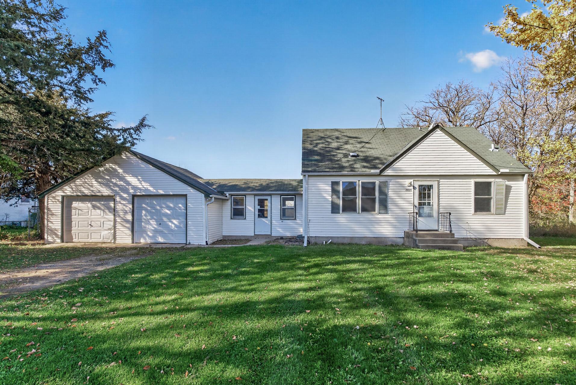 8695 Greenfield Road — photo