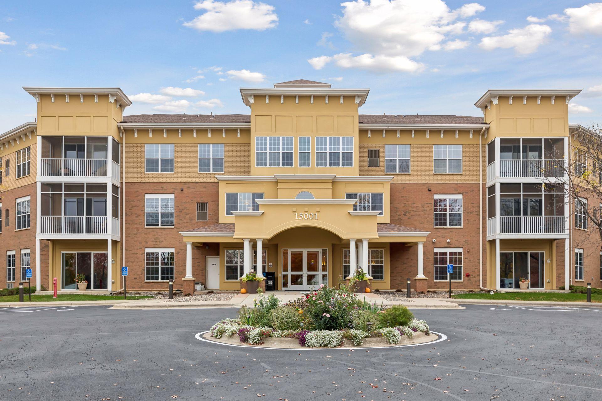 15001 Burnhaven Drive Unit 120 — photo