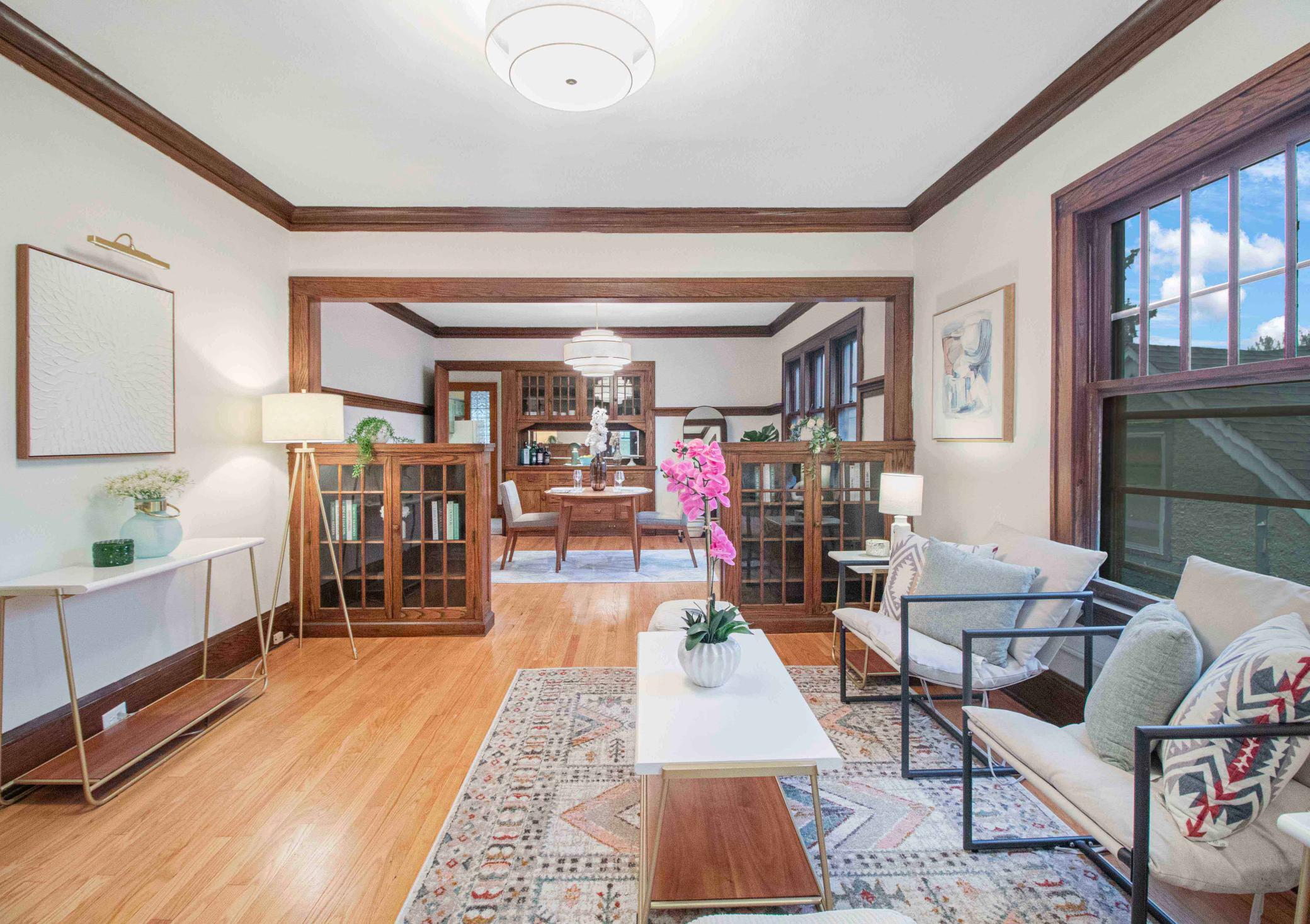 3907 Bloomington Avenue Unit 4 — photo
