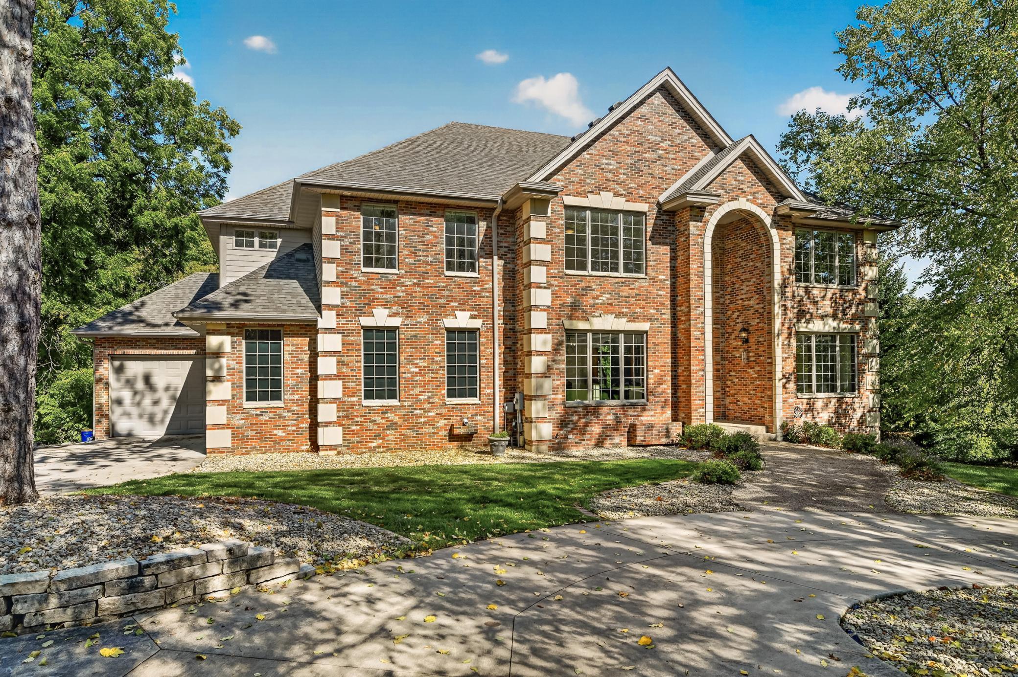 1303 Wicklow Lane SW — photo