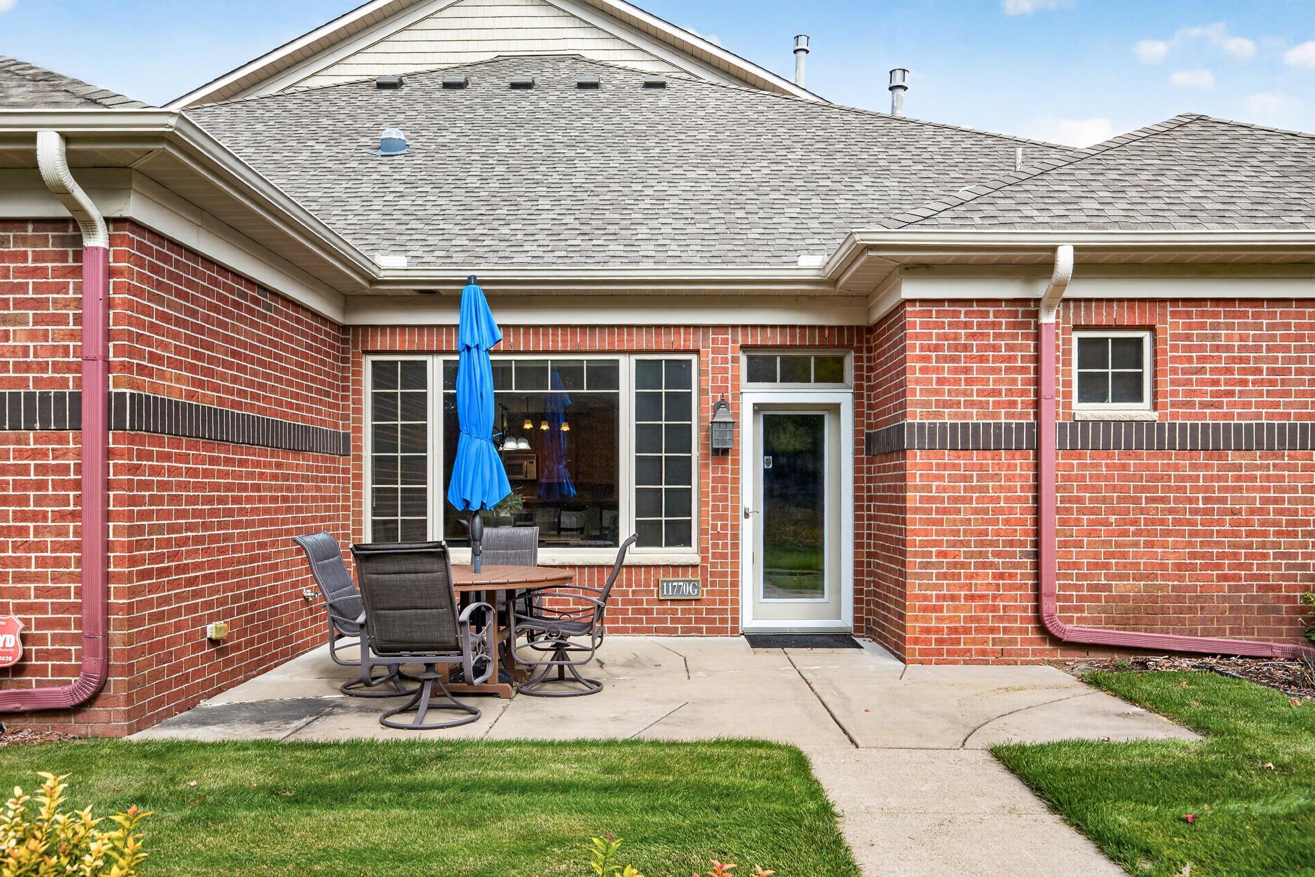 11770 Vermillion Street NE Unit G — photo