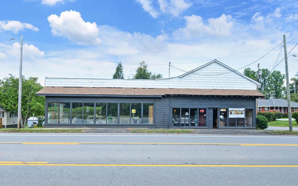 7493 US Hwy 76 W — photo
