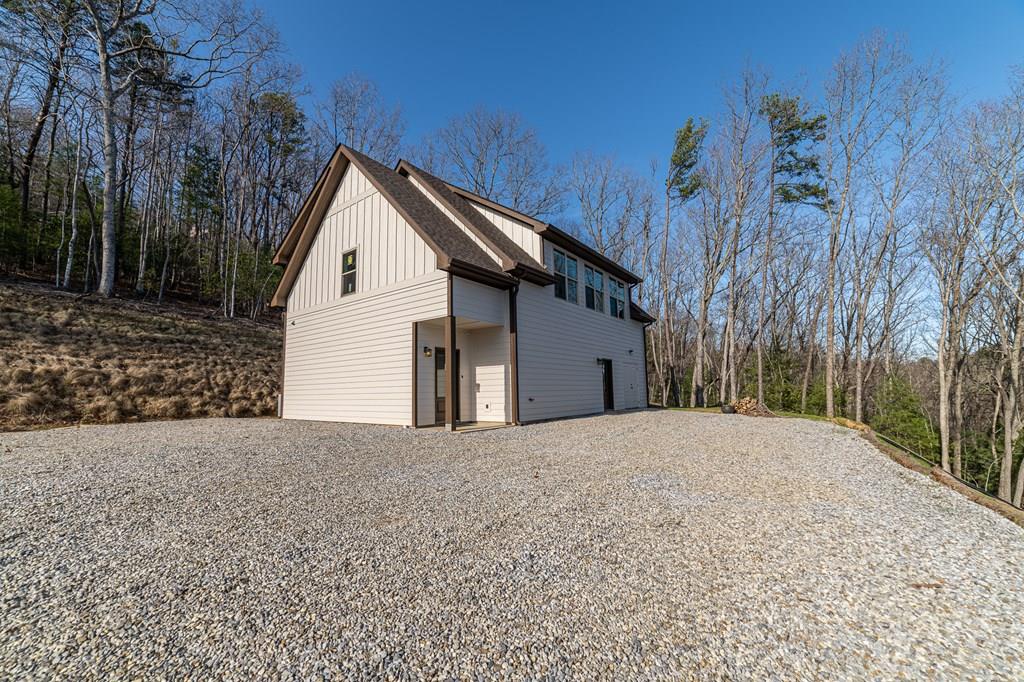 802 Mull Valley Road — photo