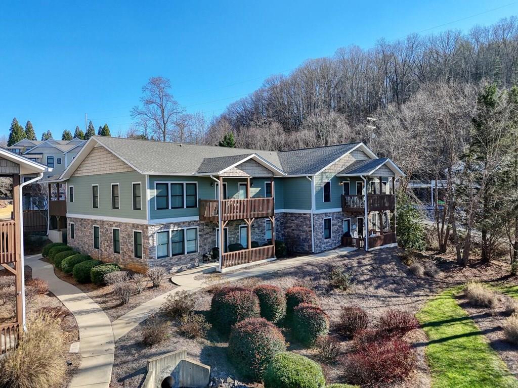 1405 Lakeside Rd. — photo