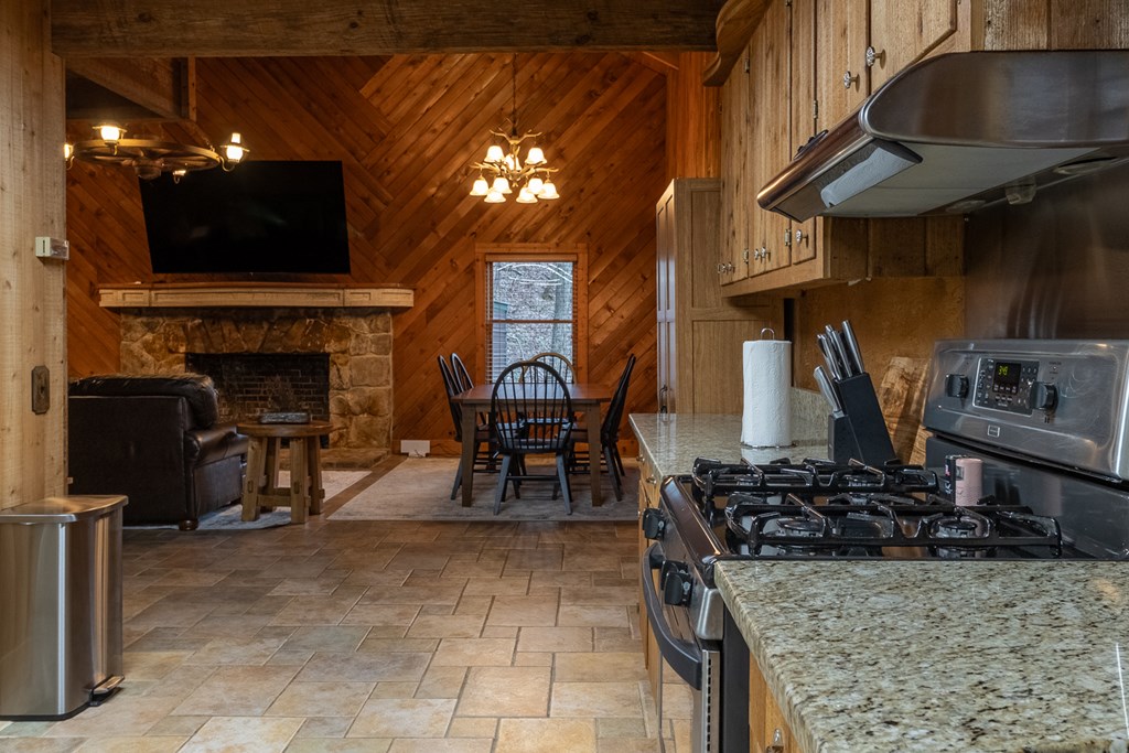 131 Ralph Hickey Road, Chatsworth GA 30705 — photo 3