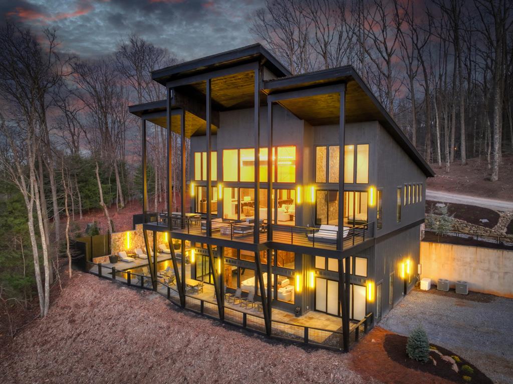 415 Green Ridge Trail, Blue Ridge, GA 30513