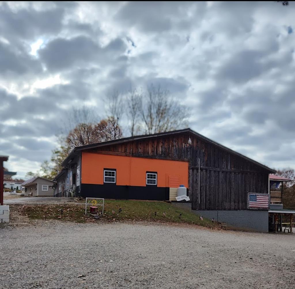 2641 Hwy 66 — photo