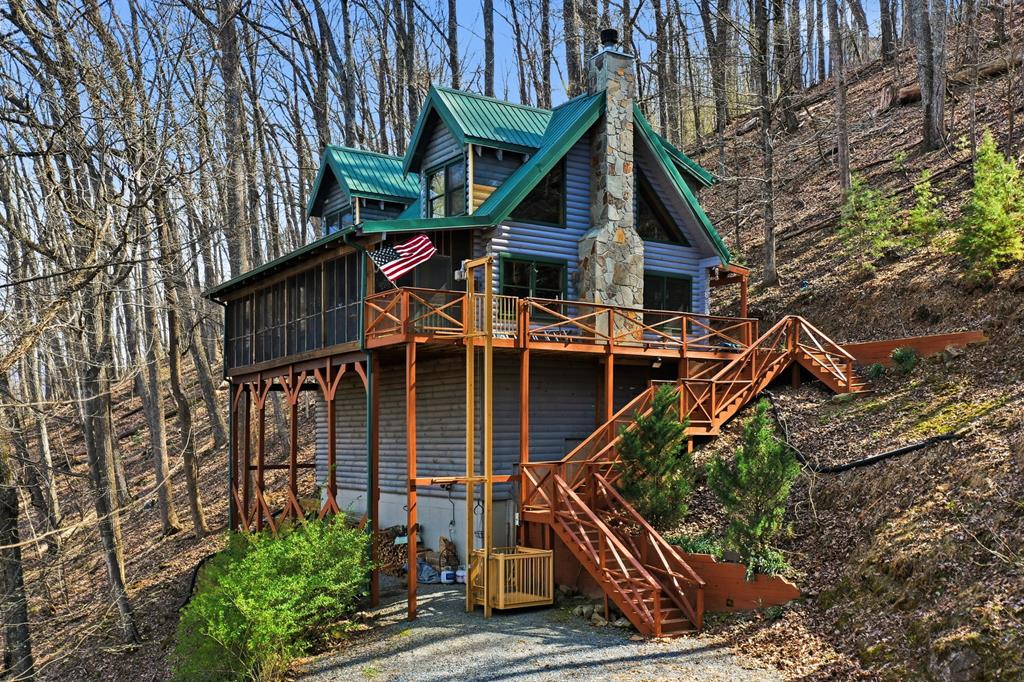 947 Skyview Drive — photo