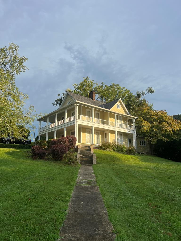 190 Mckinney Street — photo