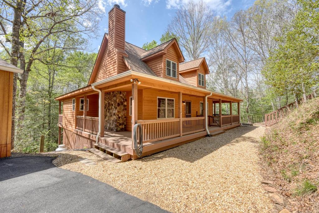 442 Country Springs Lane — photo