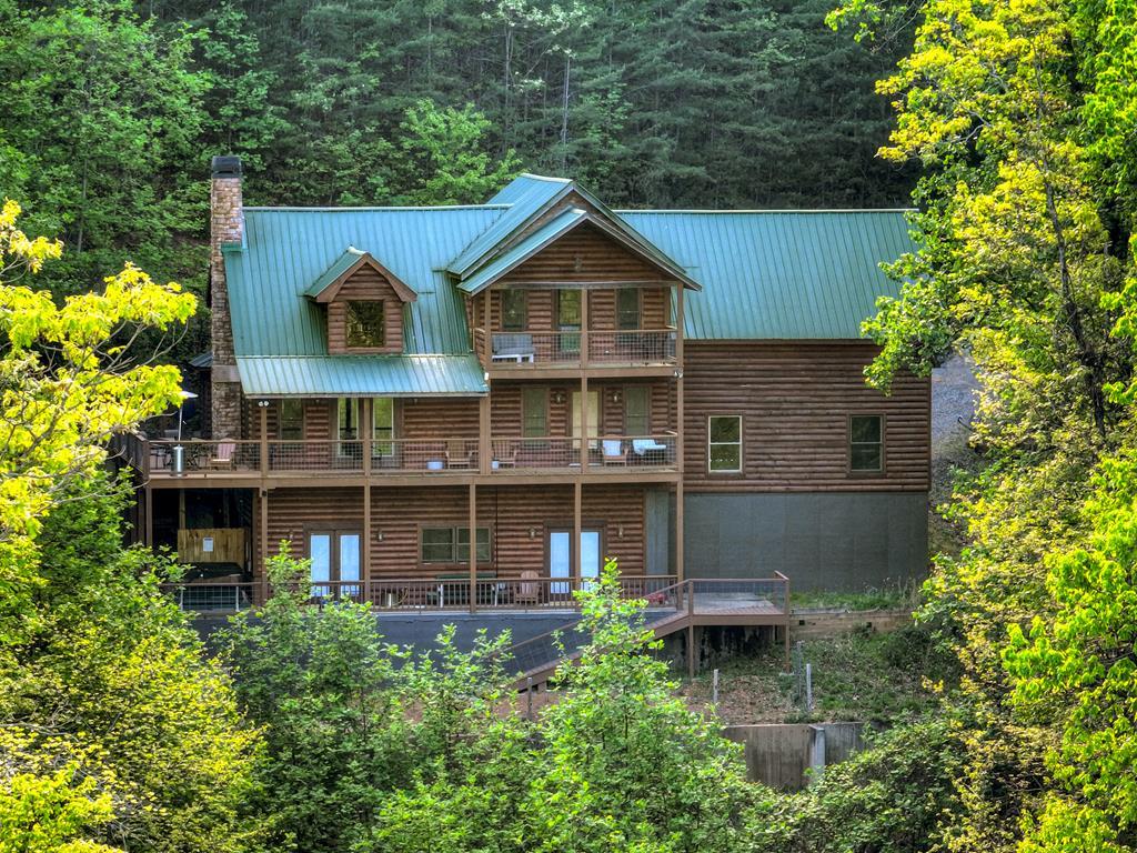 840 Deer Crest Road, Blue Ridge GA 30513 — photo 2