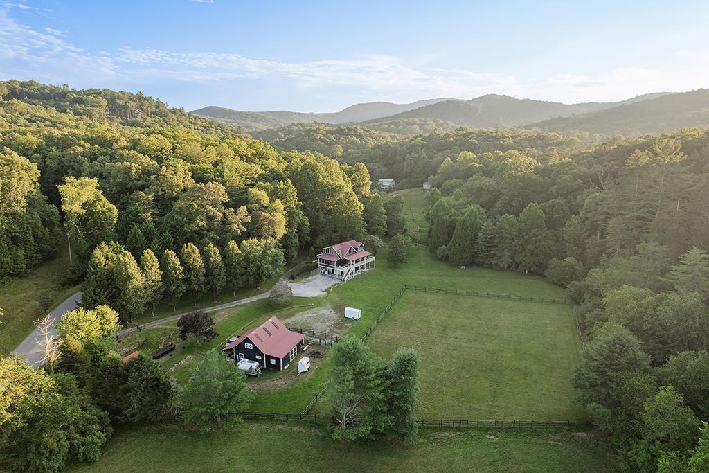 328 Black Ankle Creek Road — photo