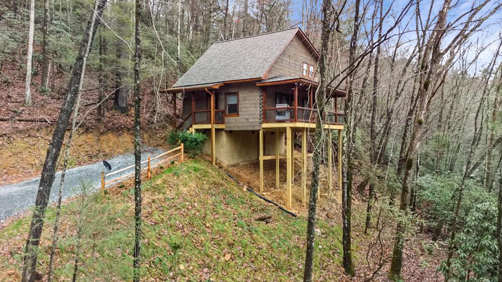 187 Cashes Valley Lane — photo