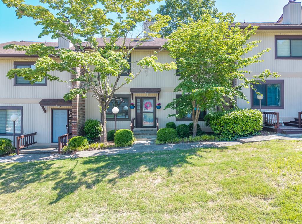 2214 Mount Haven — photo