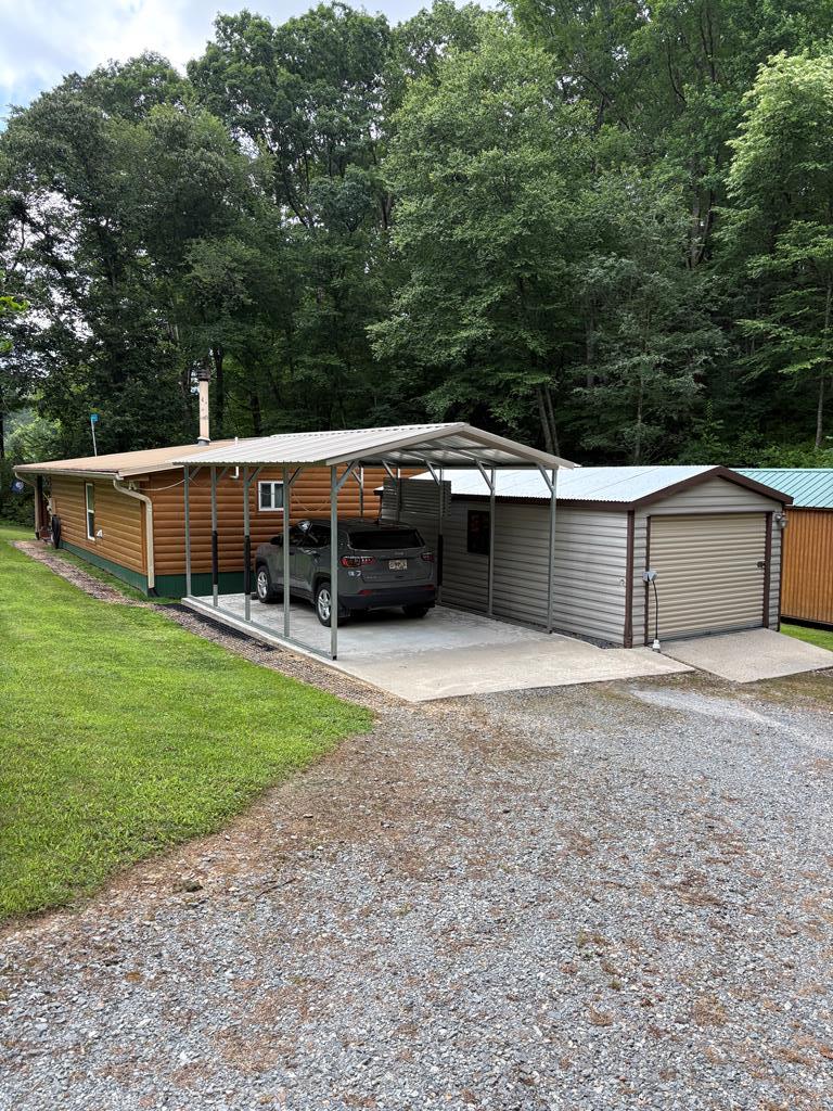 137 Sanford Lane — photo