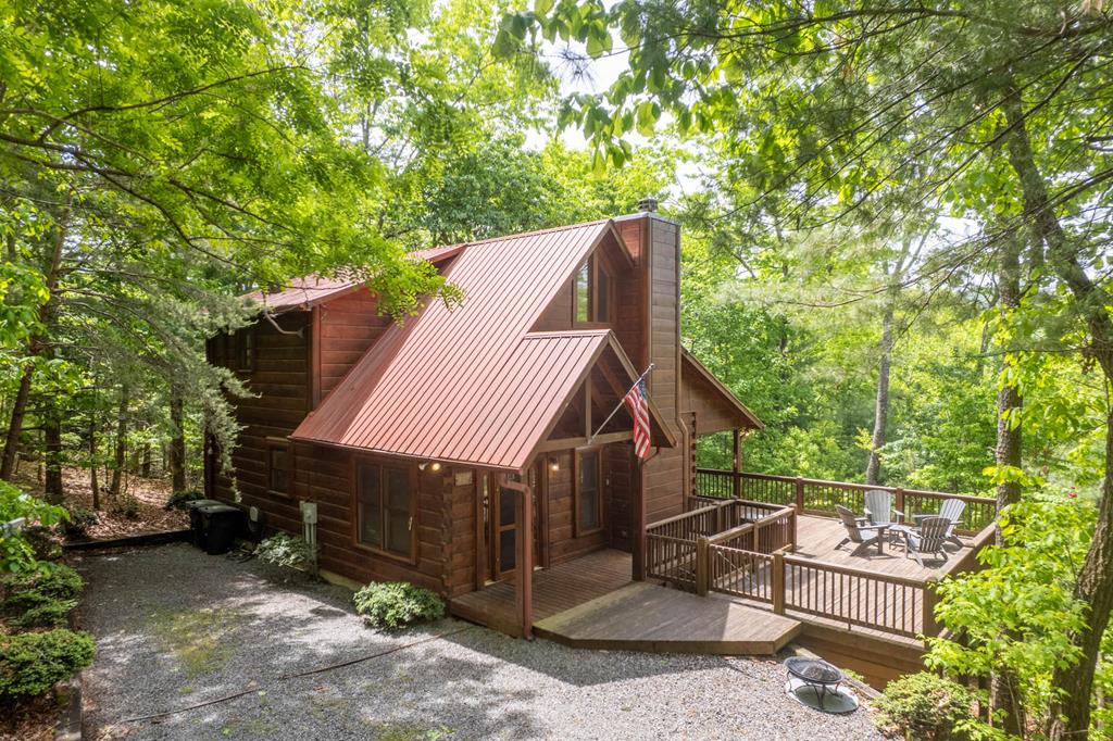 305 Martin Crossing — photo
