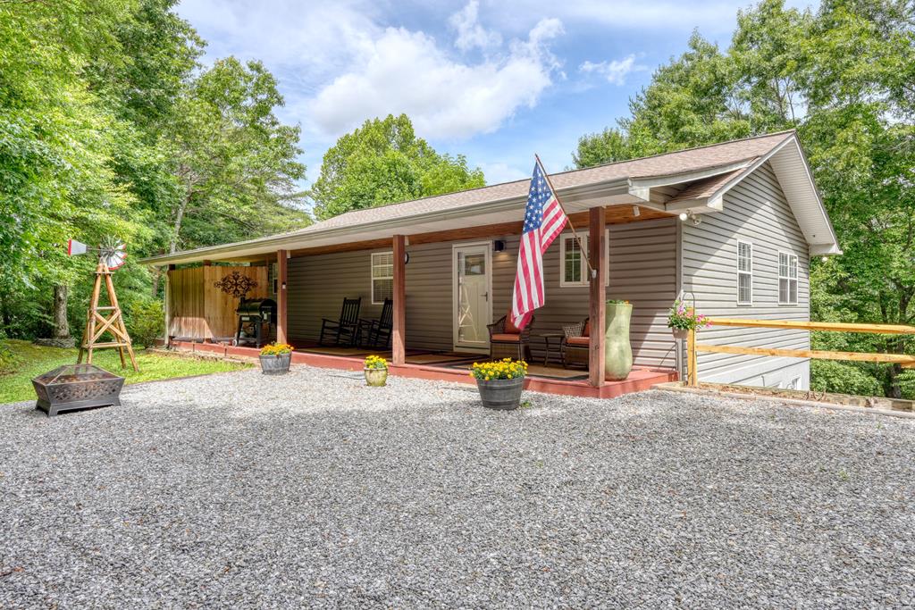2228 Walls Mountain Road — photo