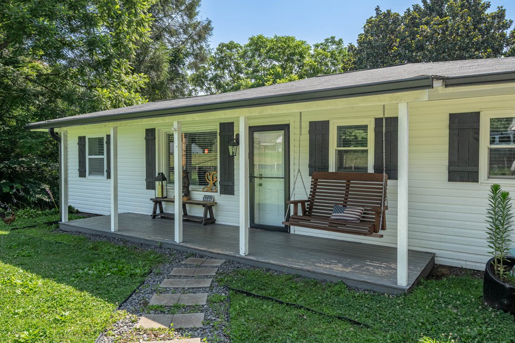 1737 Blue Ridge Drive, Blue Ridge, GA 30513 — photo 2