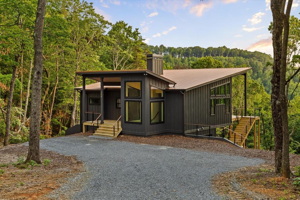 308 Shagbark Court — photo