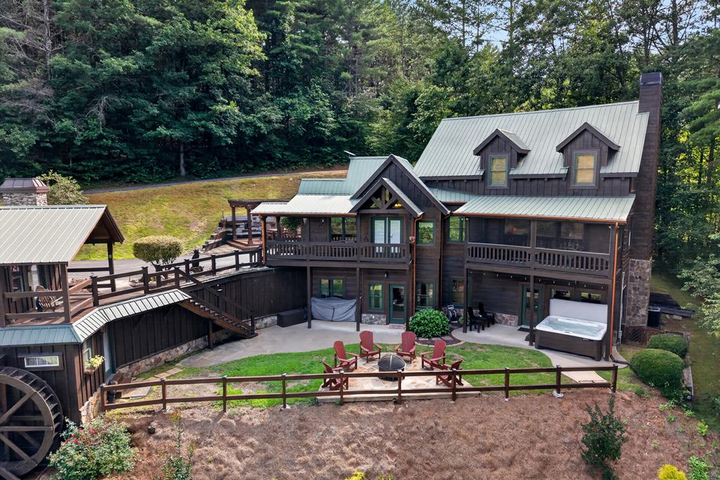 24 Twin Lakes Drive — photo