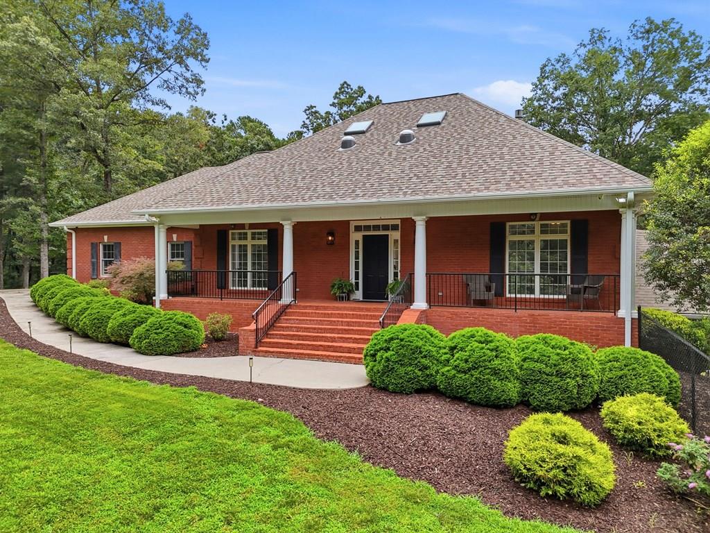 408 Sumner Lane — photo