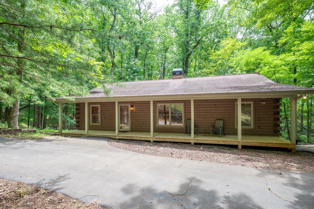 415 Sunset Court — photo