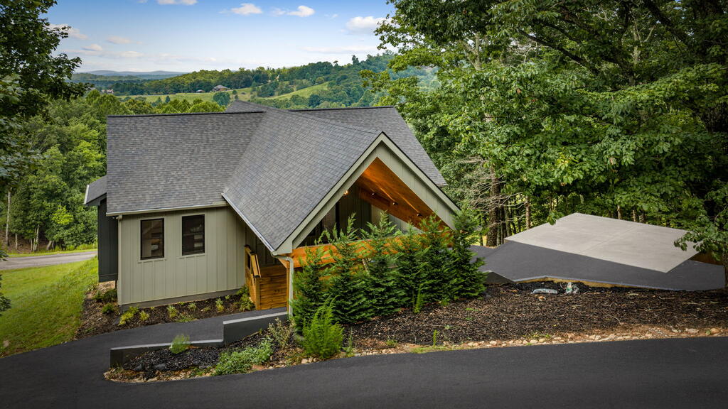 261 Big Valley Drive — photo