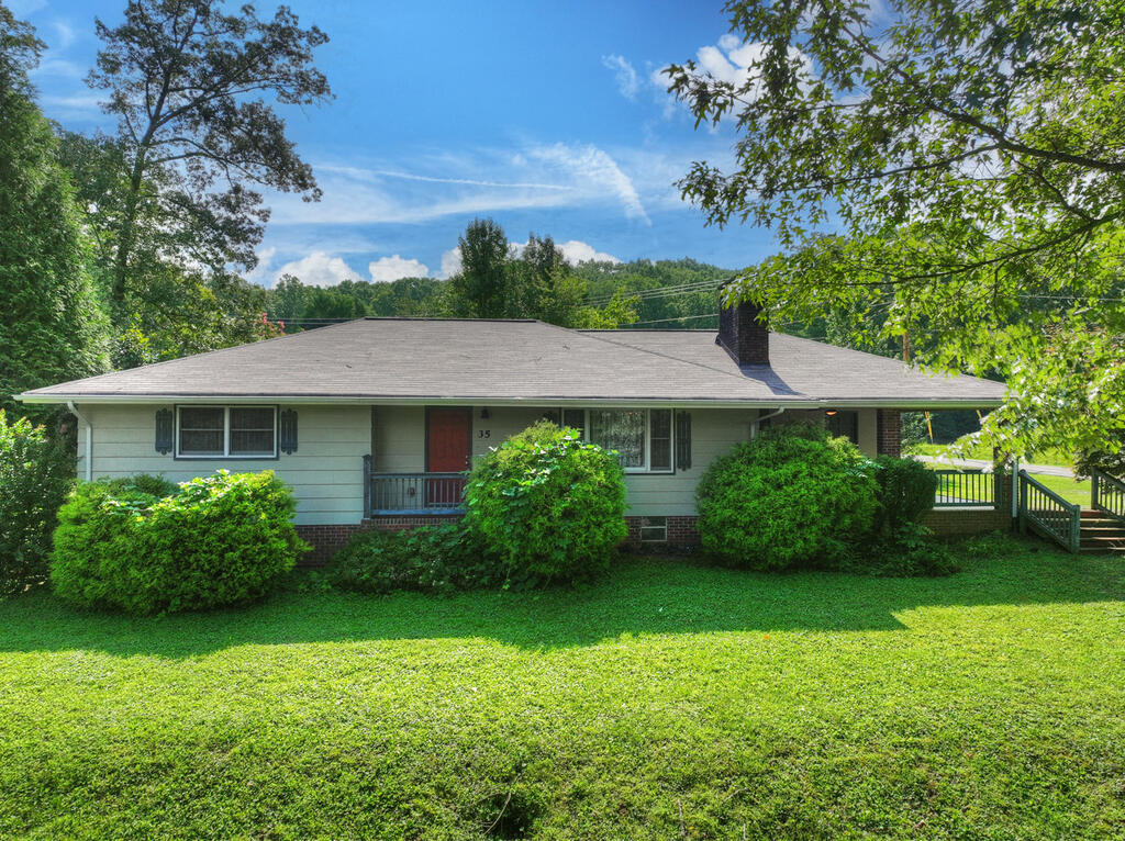 35 E Thomas Road — photo