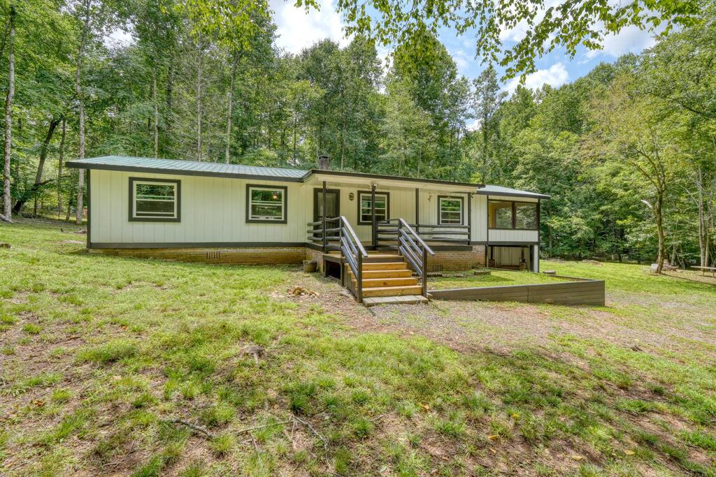 4348 White Oak Drive — photo
