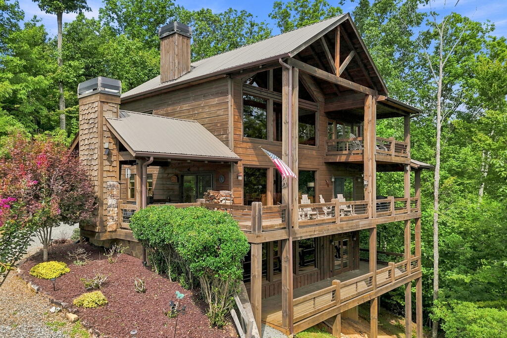 476 Deer Crest Road — photo