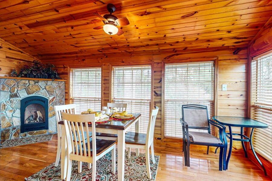 112 Smokerise Drive — photo