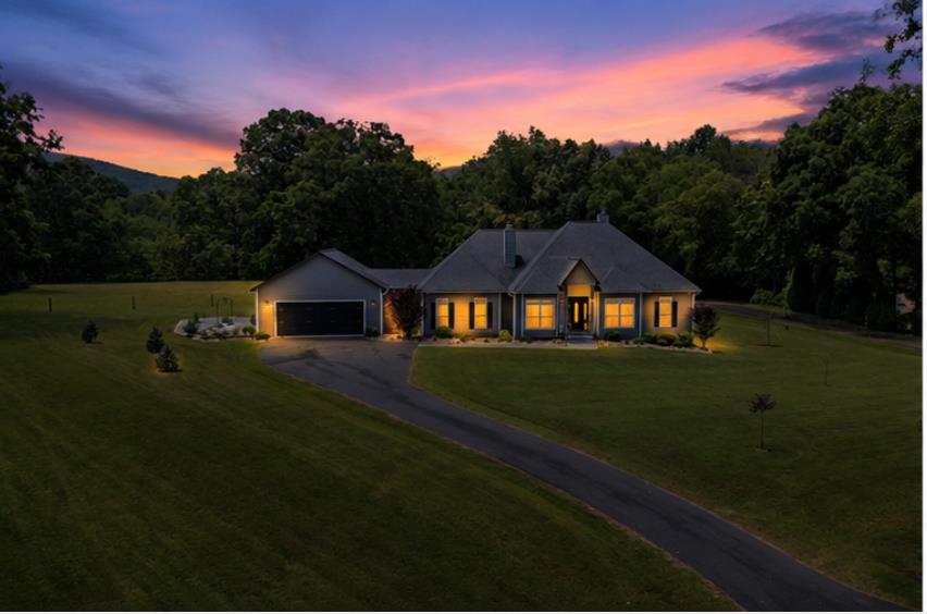 1502 Smithfield Lane — photo