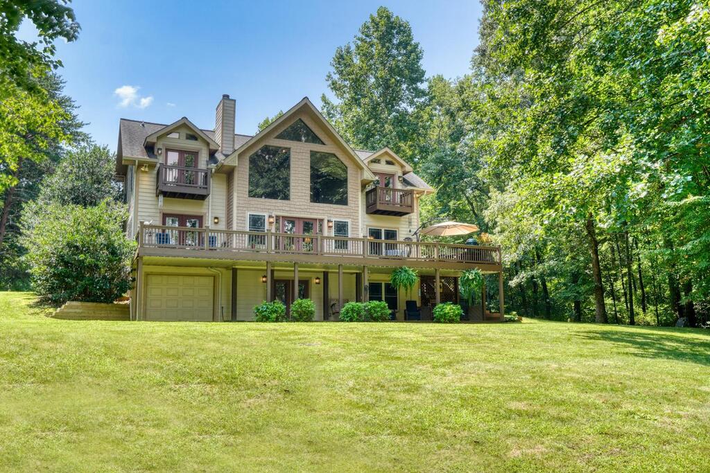 84 Shores Drive — photo