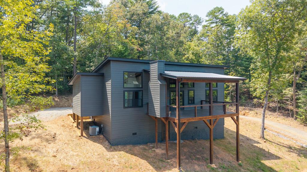 299 Greenfield Road — photo