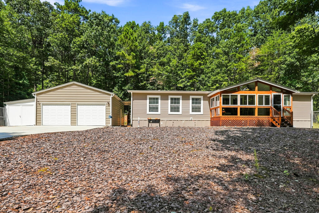 657 Barnes Mountain Road — photo