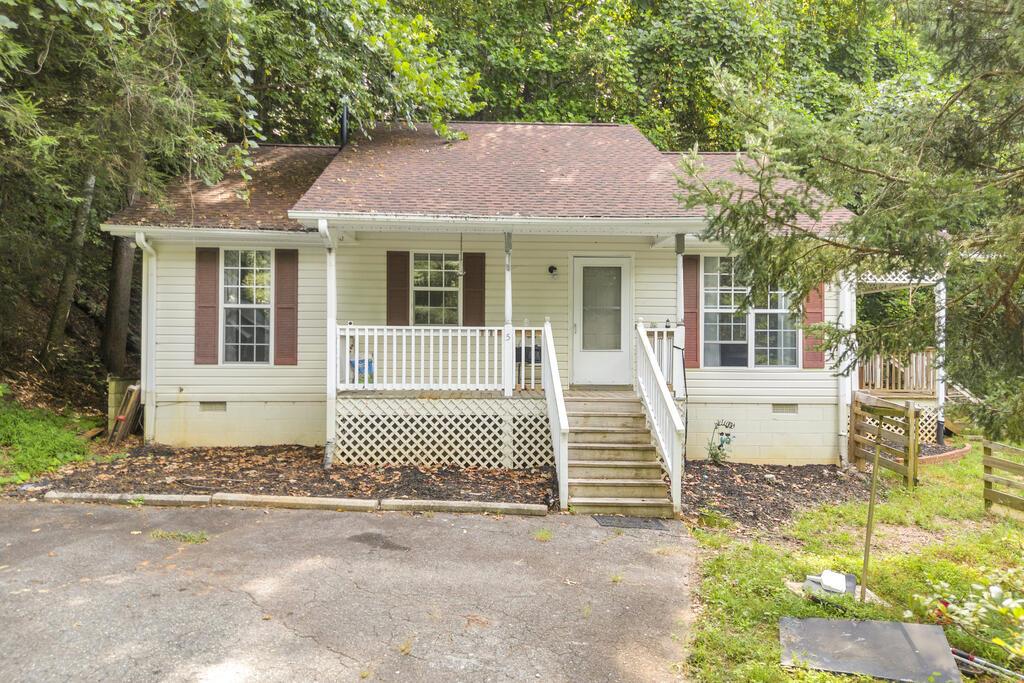 549 Travaden Trail — photo