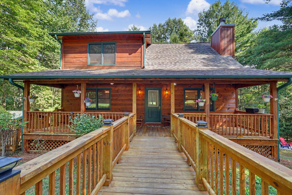 2824 Pat Colwell Road — photo