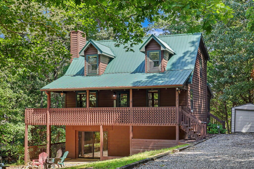 1133 Garrett Circle — photo