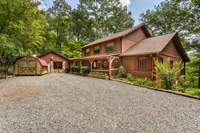 717 Evergreen Lane — photo