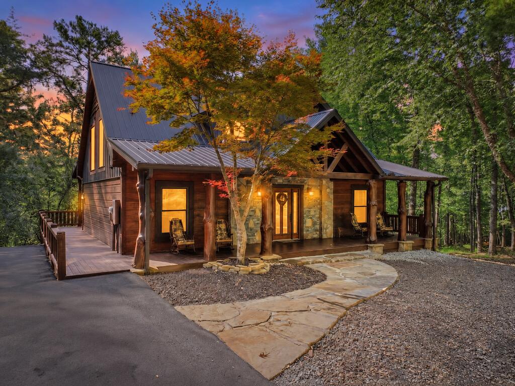 330 Seneca Drive — photo