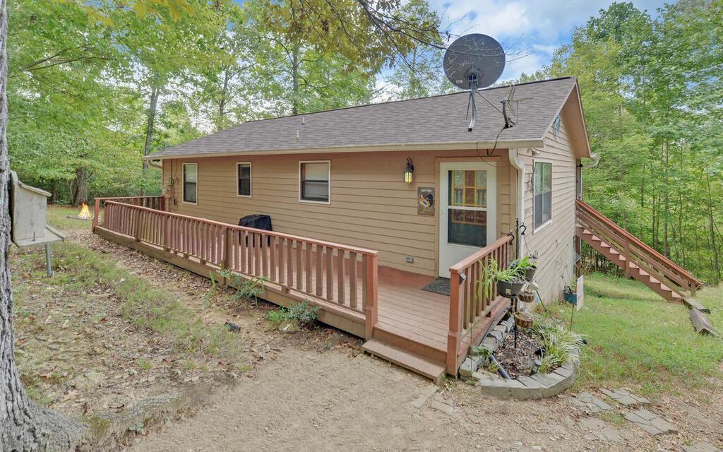 550 Evans Hollow Road — photo