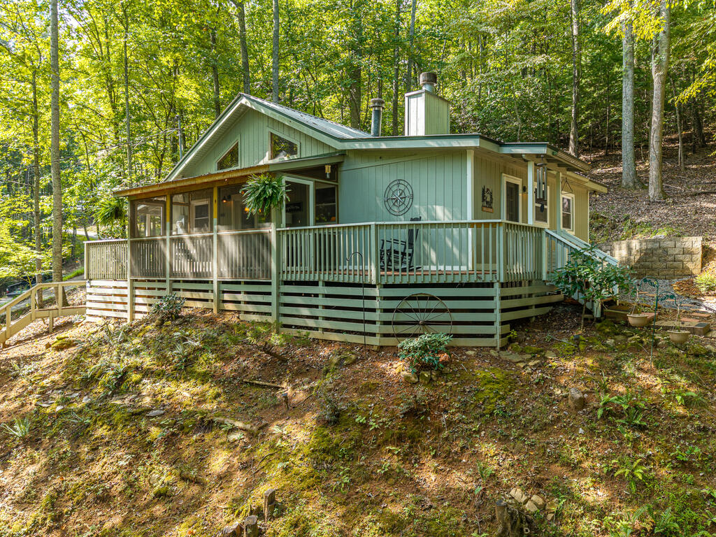 767 Robertson Circle — photo