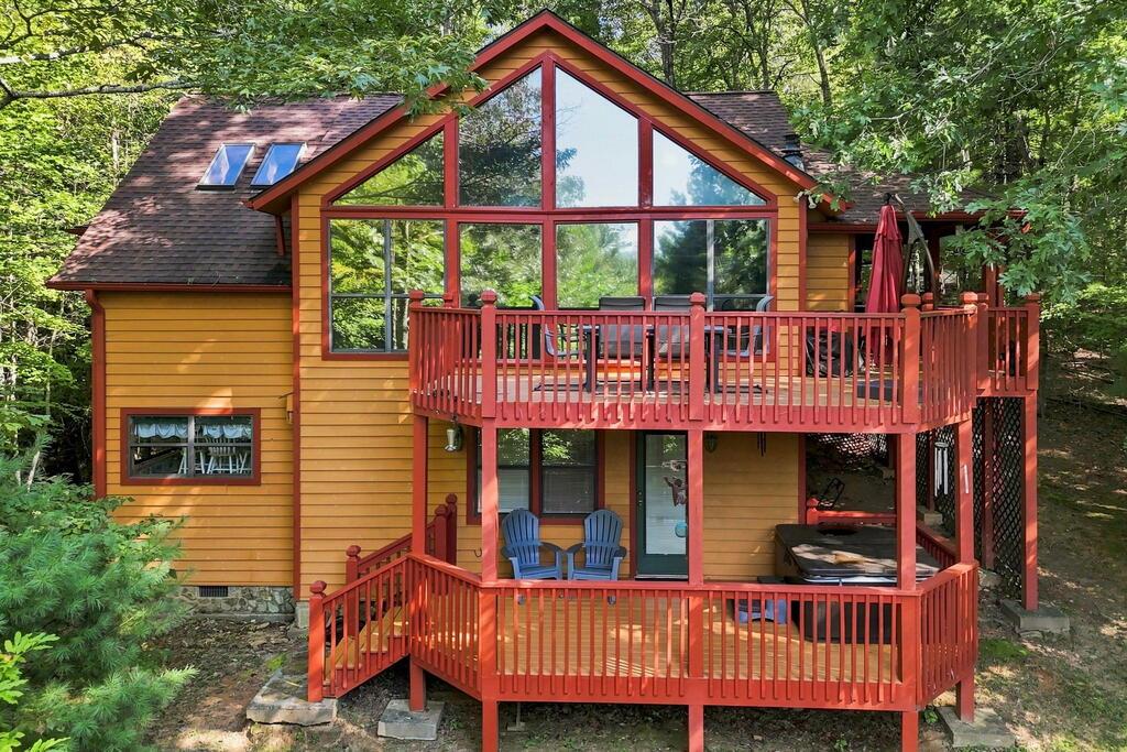 219 Nantahala Pass Road — photo