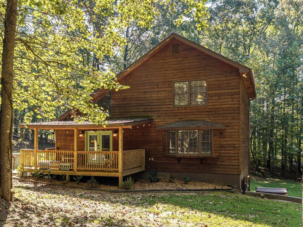 137 Ridgecrest Court, Ellijay, GA 30540