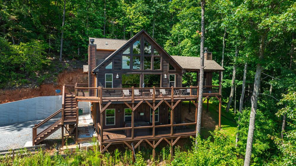 300 Cloudland Trace — photo