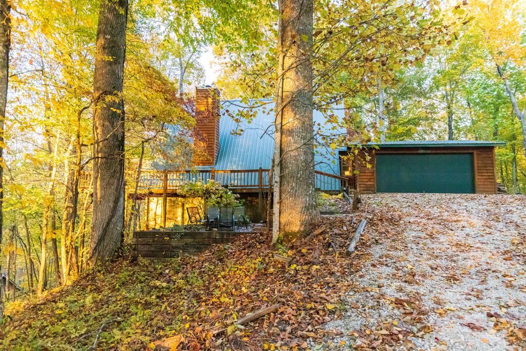 702 Rhododendron Drive — photo
