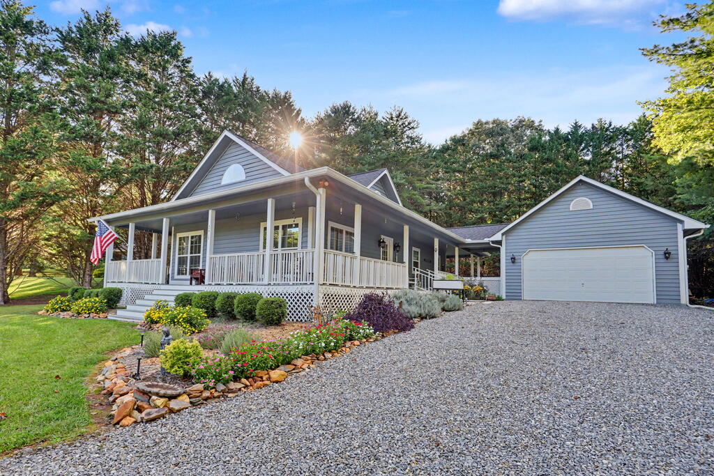 2417 Fodder Creek Road — photo