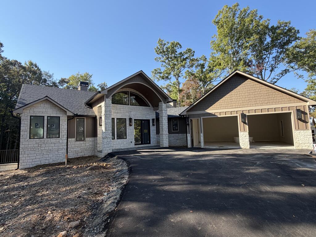 256 Fairview Drive — photo