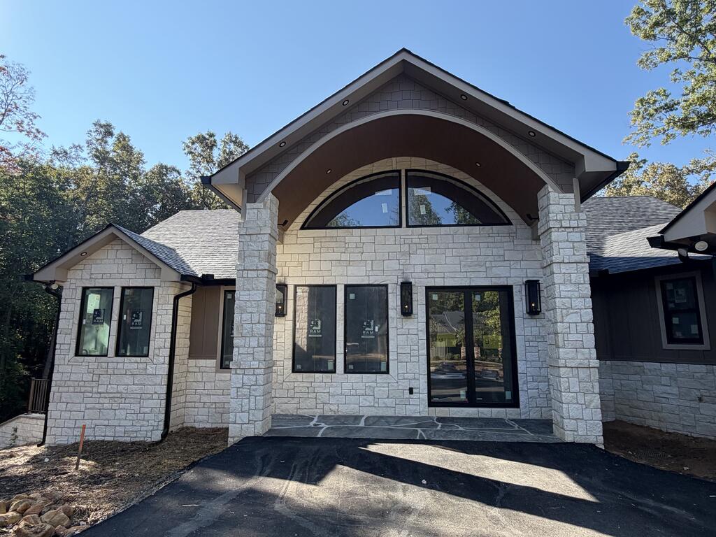 256 Fairview Drive, Blue Ridge, GA 30513 — photo 2