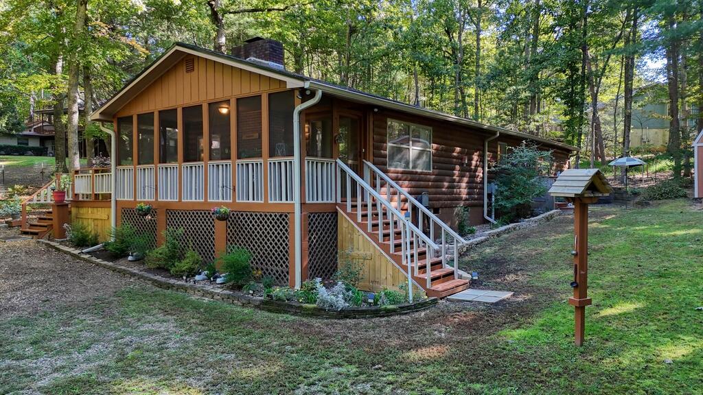 103 Lakeside Drive — photo